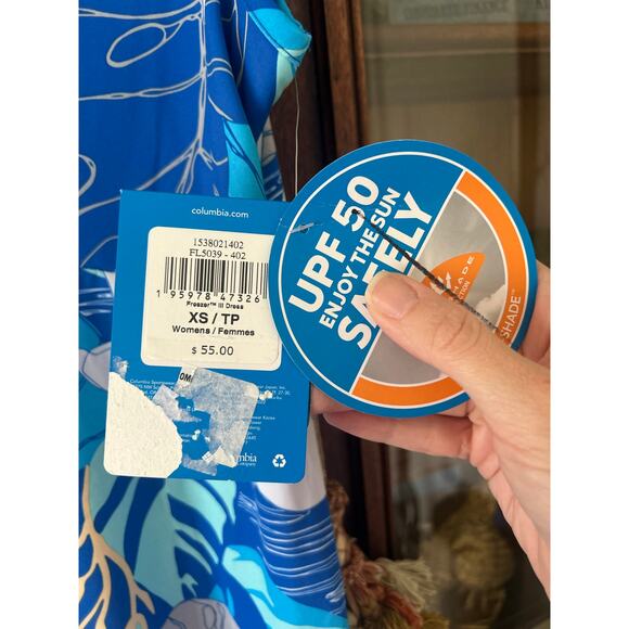 Columbia Sportswear Women's PFG Freezer™ III Dress
Blue Macaw Tropamix
NWT XS - Picture 3 of 8